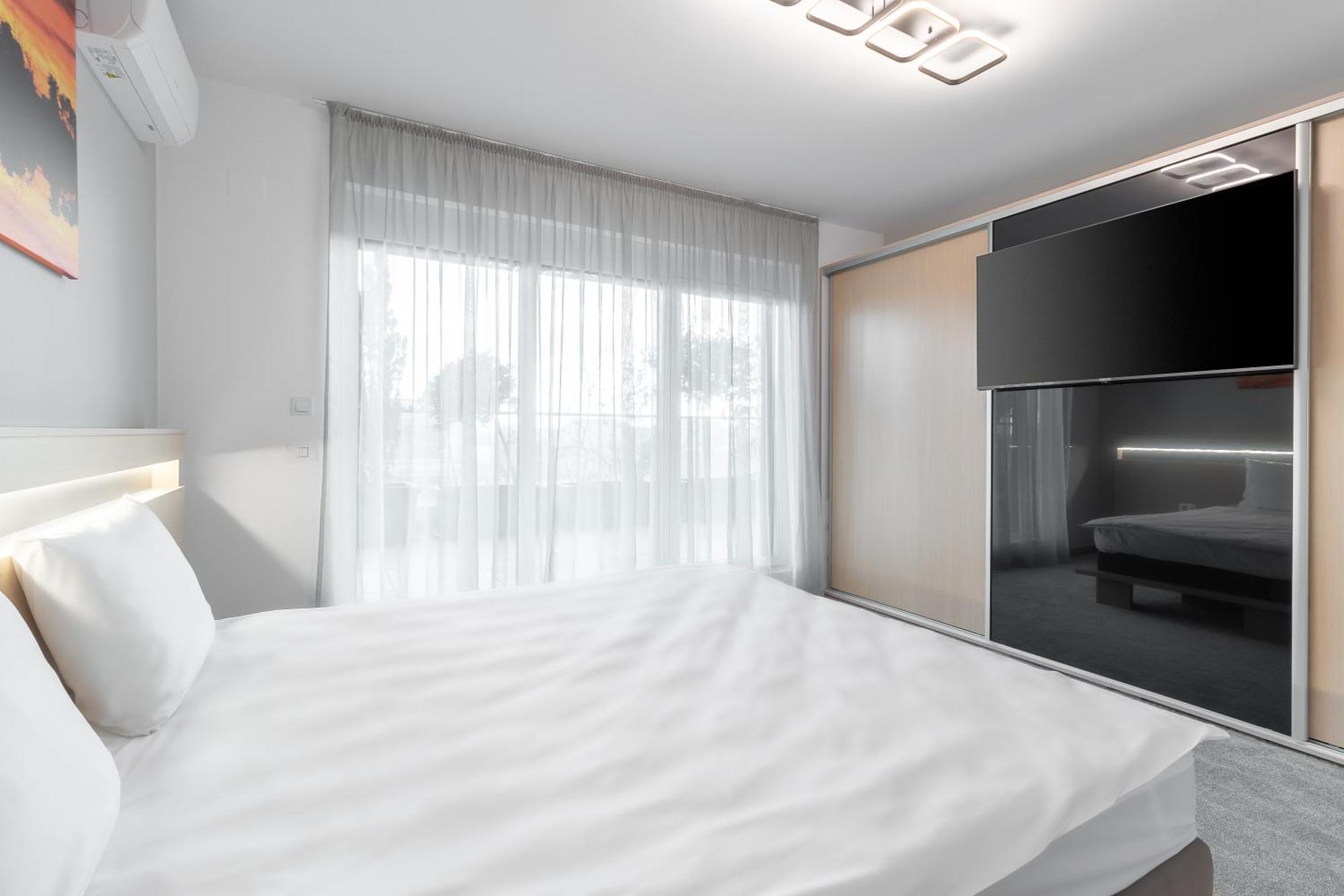 Grand Hill Flats Leilighet Oradea Eksteriør bilde